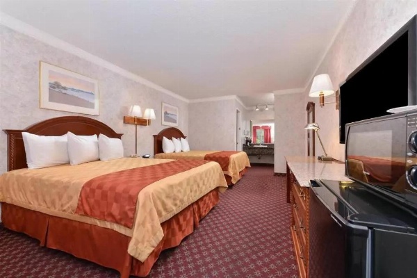 Americas Best Value Inn & Suites - Fontana Main image